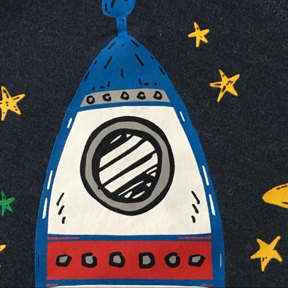 Space shirt size 3T astronaut spaceship black top rocket planets Saturn stars - Picture 8 of 16